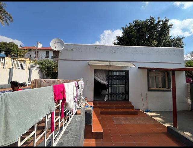 3 BEDROOM HOUSE FOR SALE IN KENSINGTON